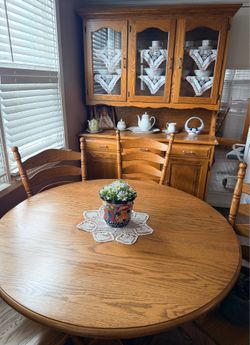 Solid Oak Table and Matching China Cabinet