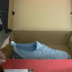 Skechers Shoe Size 9