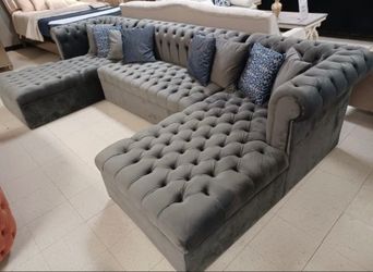 GREY VELVET BRAND NEW IN THE BOX 