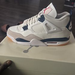 Jordan 4 SB Navy