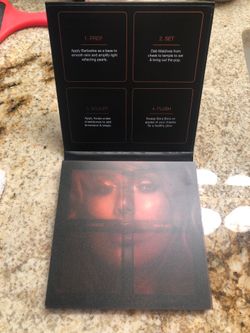 Huda beauty 3D highlighter palette