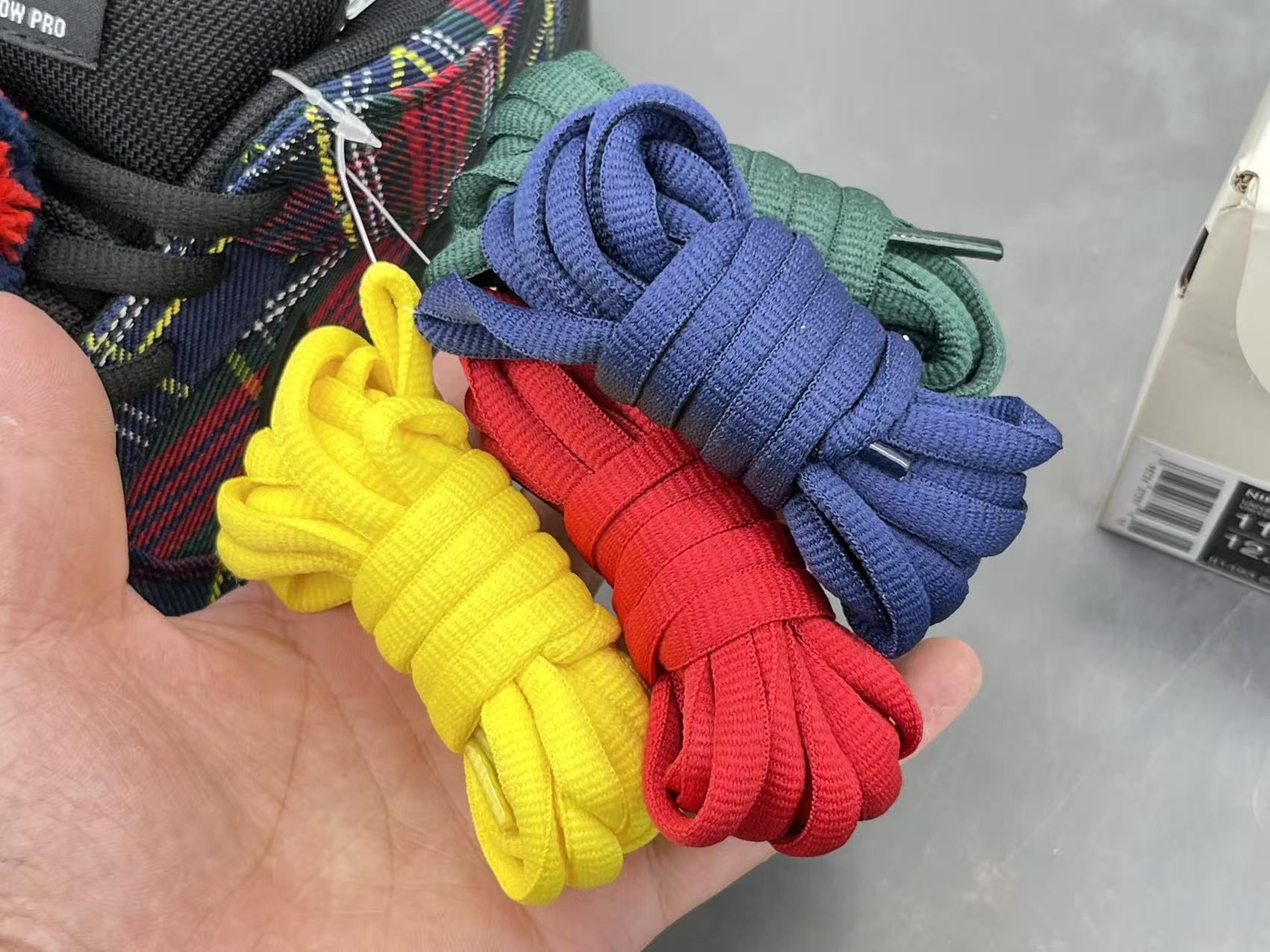 SB Dunk Low “Nardwuar” Tartan 2025 II1493-600 Size 11