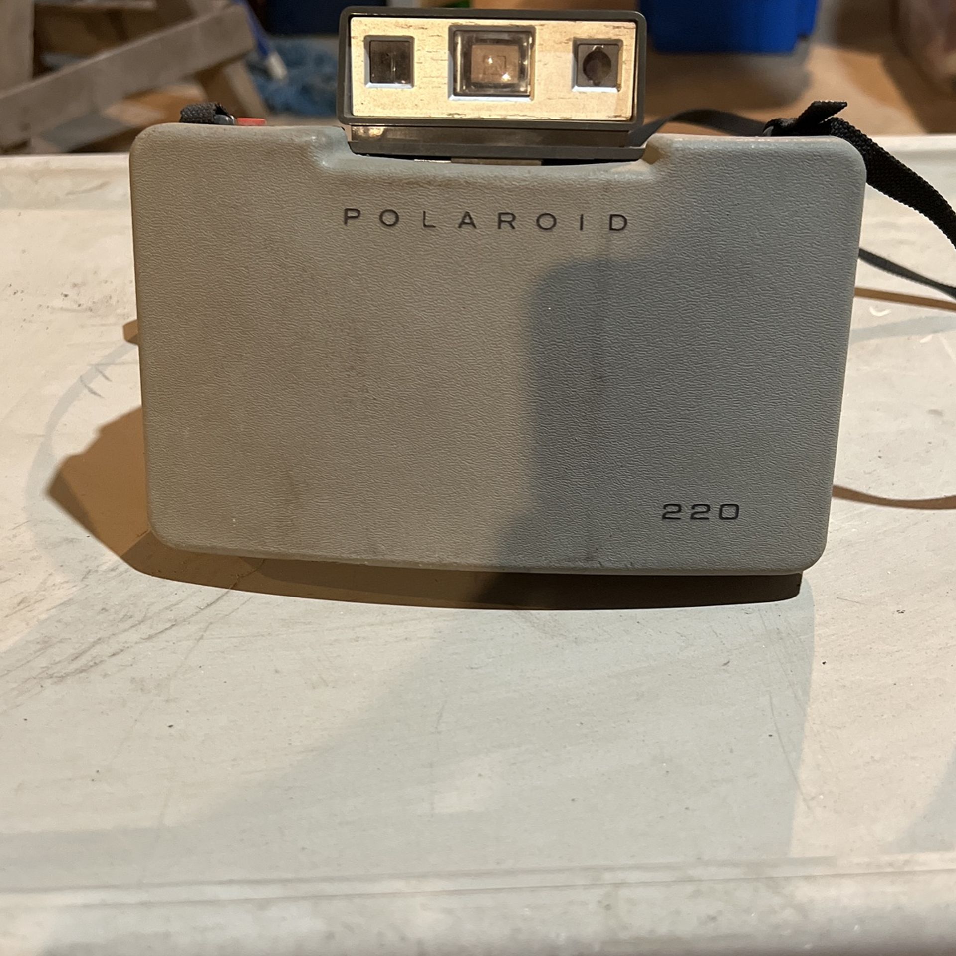 Polaroid 220