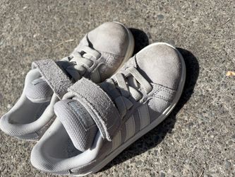 Toddler Boy size 11K adidas Suede Sneakers (Light Grey)