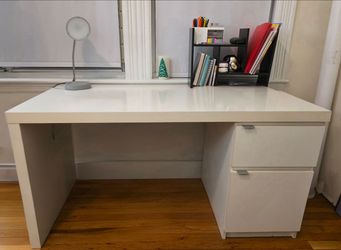 Study desk and free desk accessories