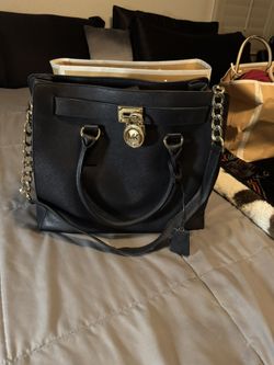 Authentic Michael Kors Purse 