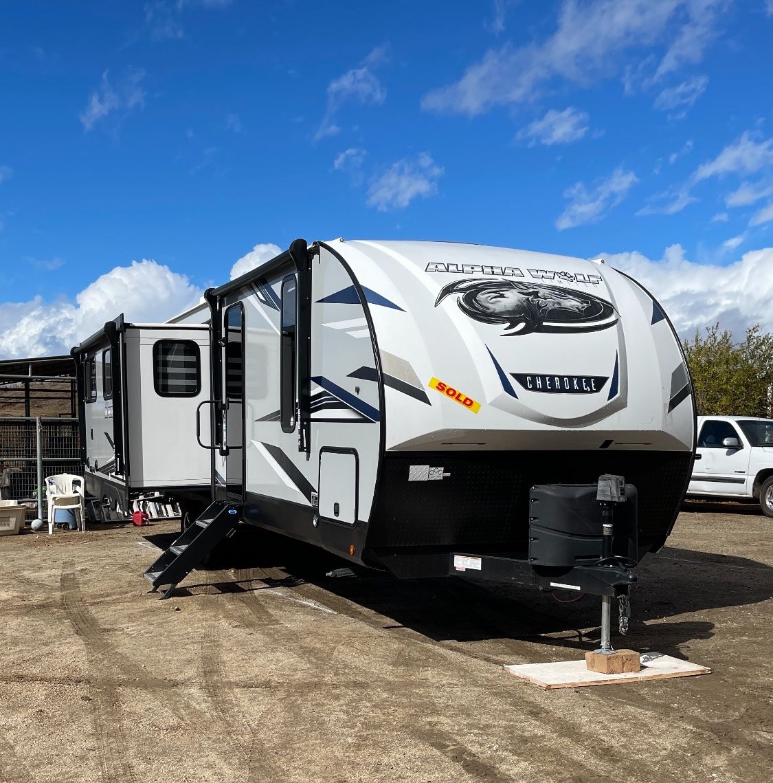 2021 Cherokee Alpha Wolf 26RL