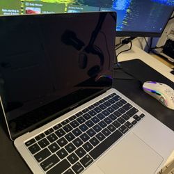 MacBook Air 13.3” Touch ID i3 8GG- 256G Solid State 