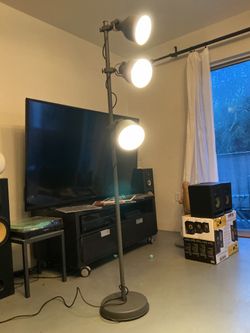 Ike lamp