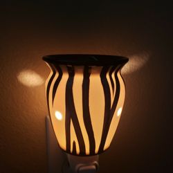 Scentsy Plug-In Wall Warmer Nightlight