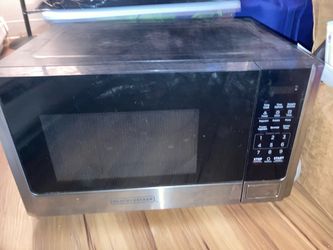 Black+Decker Countertop Microwave