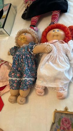 VINTAGE CABBAGE PATCH DOLLS