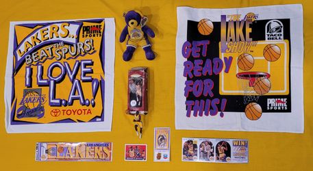 Lakers Bundle / Lakers Lot Of 8 Lakers Finals Lakers Towel Lakers Bear