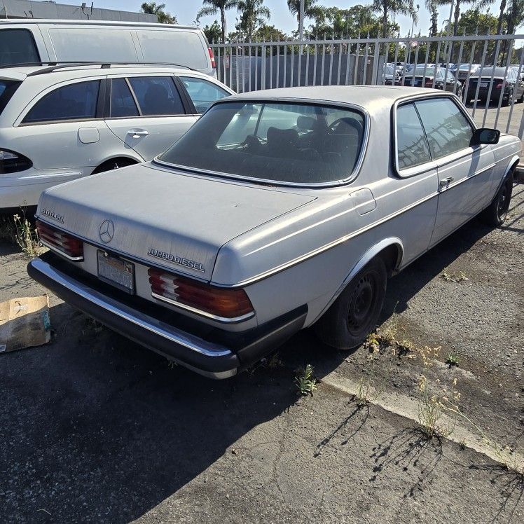 1983 Mercedes-Benz 300