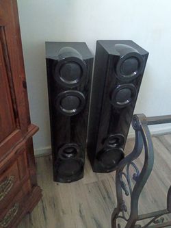 Black Gloss Tower Floor Standing Speakers Pair