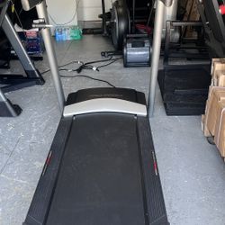 TREADMILL PROFORM 9.0 Open Box RECENTLY ASSEMBLED  Firm 399