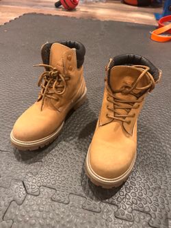 Aldo men  waterproof boots size 7.5