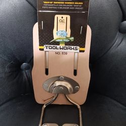 CLC snap In Swinging Hammer Holder 
