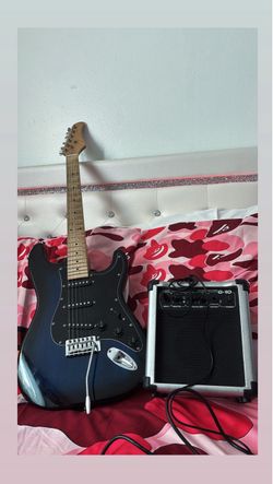 Electric Guitar with G-10 Amplifier