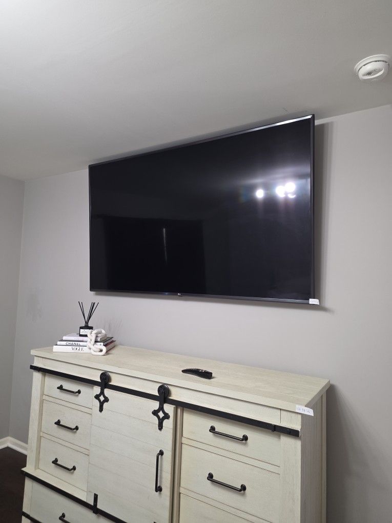 75" TV LG