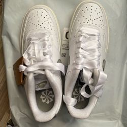 White and Green Women Nike 