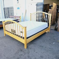 Queen Bed And Mattress 
