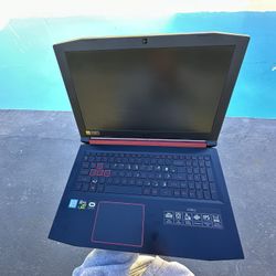 Acer Nitro 5 AN515-53-55G9 15.6" (Intel Core i5-8300H, 16GB RAM, 1T GB SSD