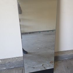 Bluetooth Mirror Speaker 