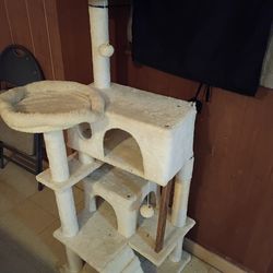 Cat tree