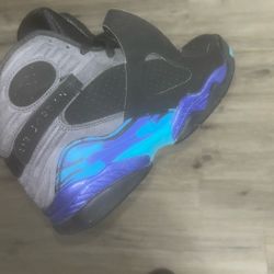 Aqua 8s