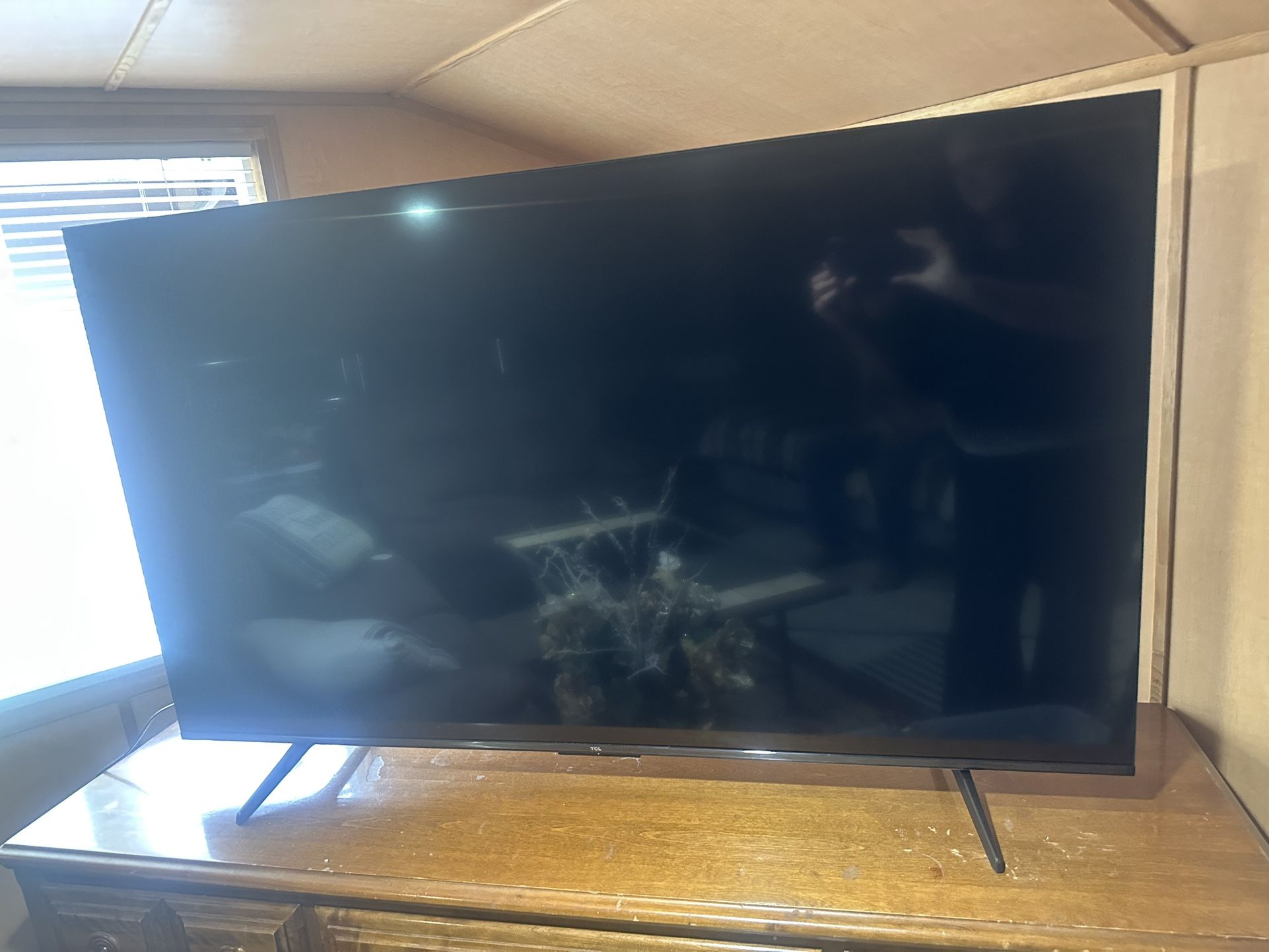 Flat Screen Smart Tv Like New