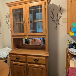 Lighted Hutch