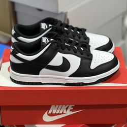 Nike panda low dunk