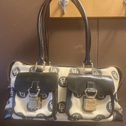 Dooney & Bourke Purse