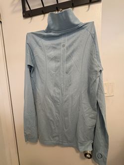 Lulumelon Long Sleeve Half Zip