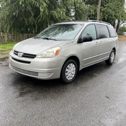 2005 Toyota Sienna 