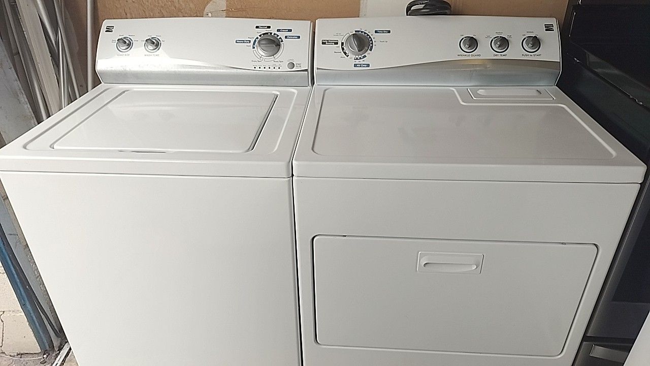 KENMORE WASHER AND DRYER SET