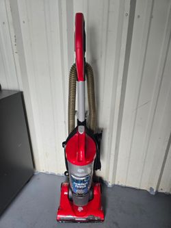 Dirt Devil Bagless Vacuum Cleaner