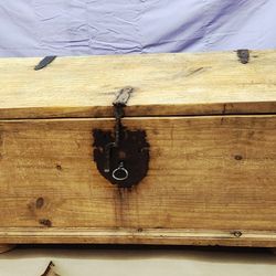 Rustic Southwest Western Primitive Wooden Hope Chest / Coffee Table 