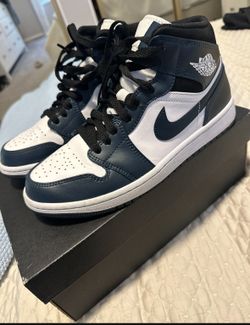 Air Jordan 1 Mid