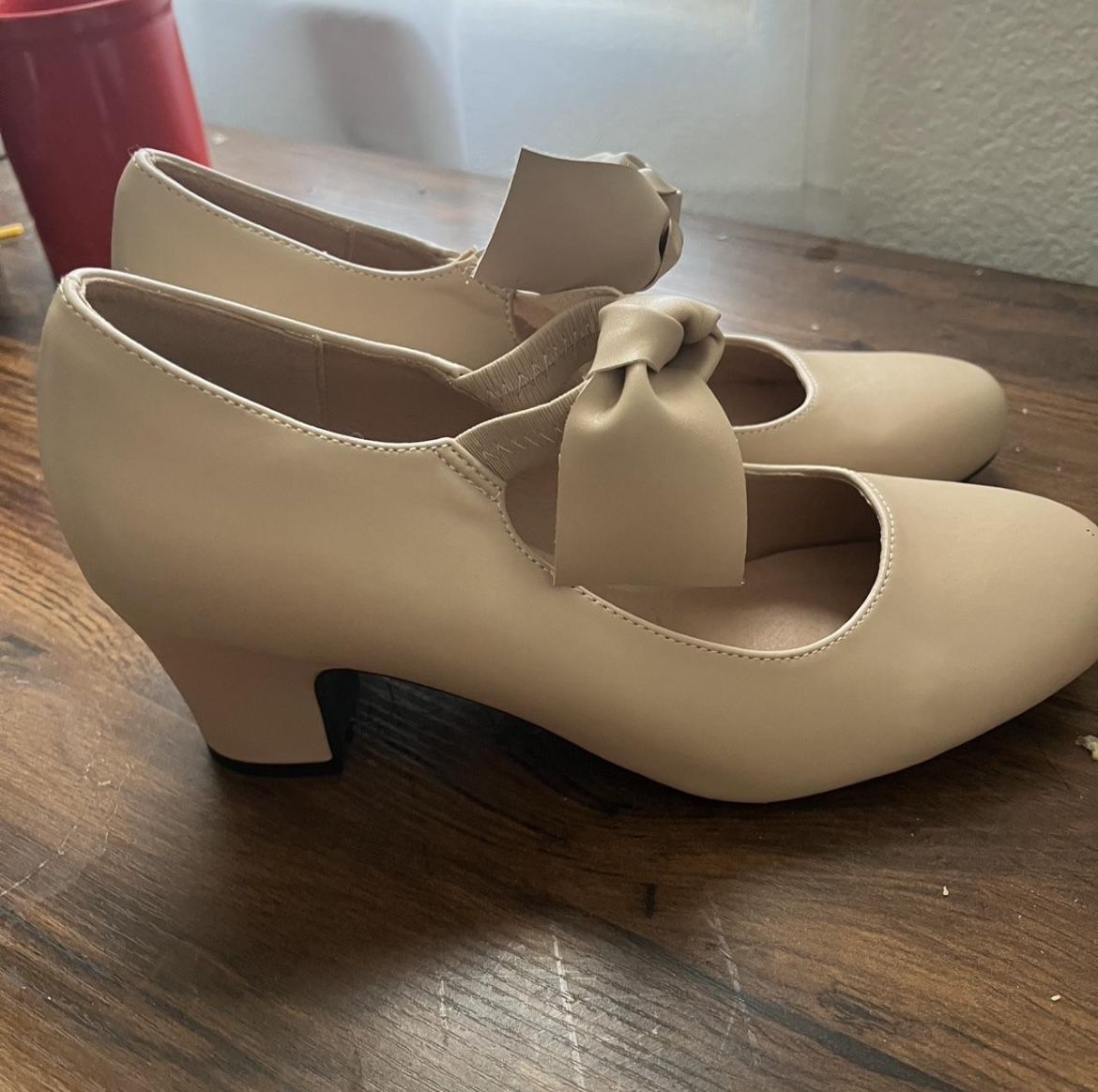 Women Cream and Pink Ballet Flats With Bow
