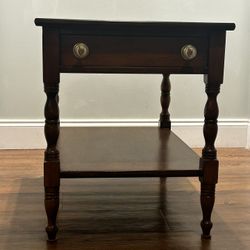 Mid 20th Century L. Hitchcock Traditional Maple Side Table