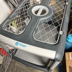 Diggs Medium Dog Crate