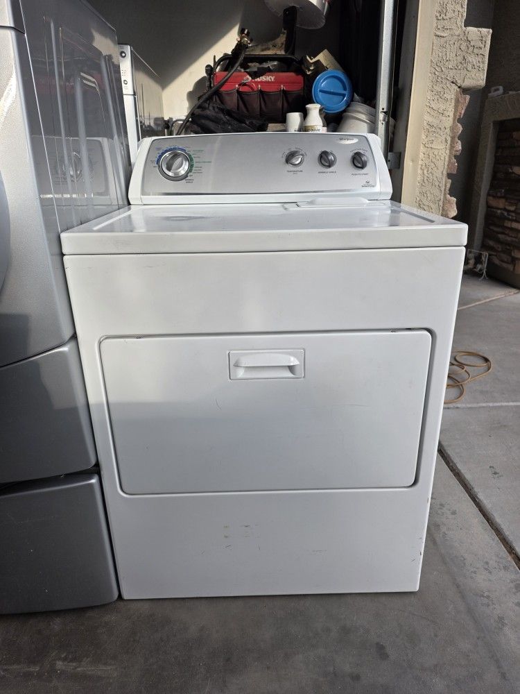 ELECTRIC LARGE CAPACITY DRYER WITH 30 DAYS WARRANTY! DELIVERY AVAILABLE!