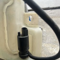 2008 Dodged Avenger Water Reservoir Tank 