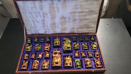 Royal Gold-Leaf Hand-carved, Hand-painted Indian Kadam Wood Chess Set in Box