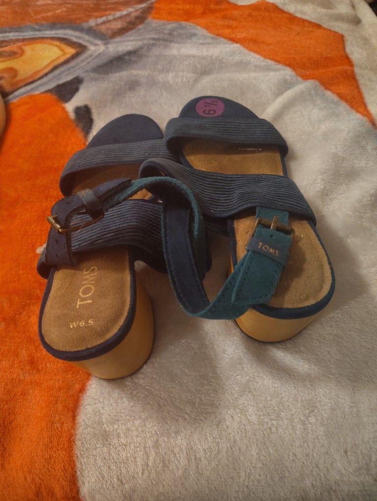 Women's Suede Wedge Sandals