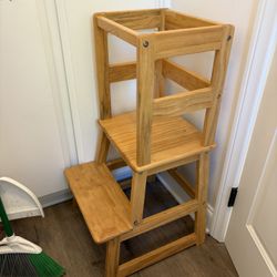 Wood Toddler Tower Stool 