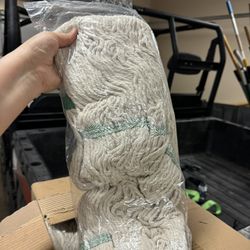 Commercial Mop Heads/ Trapeadores Comerciales $5e/a