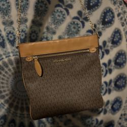 MK Crossbody - Missing The Long Strap